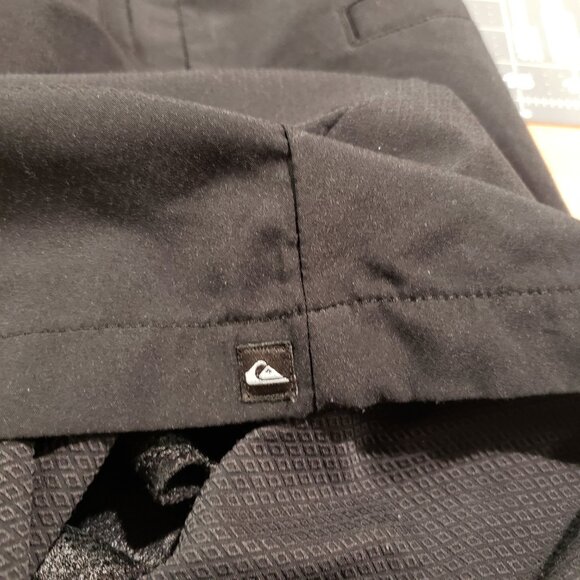 Quicksilver Amphibians Men's Chino Shorts Multiple Pockets Black Size 44 - Picture 6 of 8